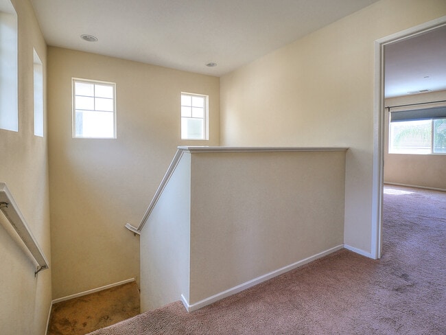 Building Photo - 34212 Woodmont