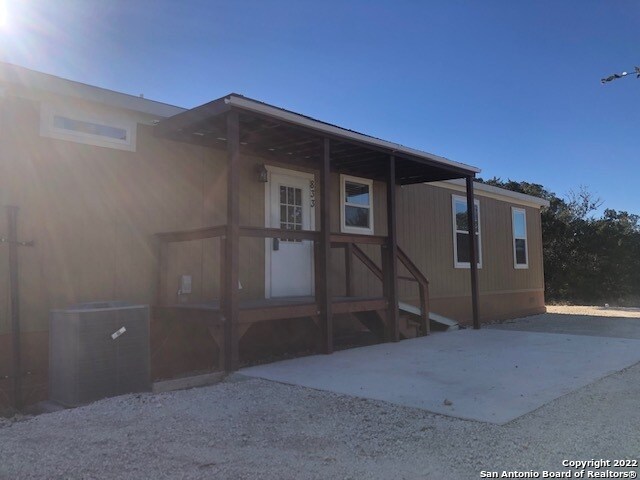 Building Photo - 833 CIMARRON-