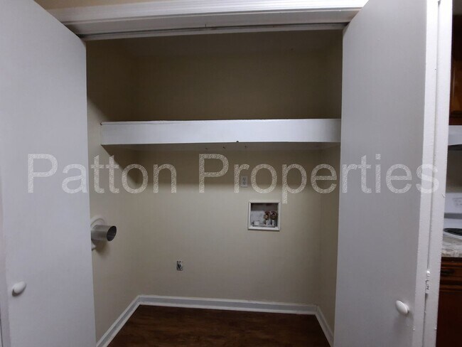 Building Photo - 1833-1835 Kathleen Drive -  Outside CoC -R...