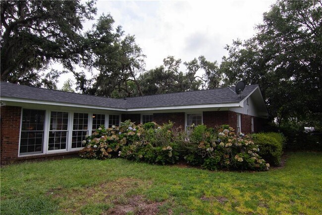 Building Photo - 232 Tennessee Ave