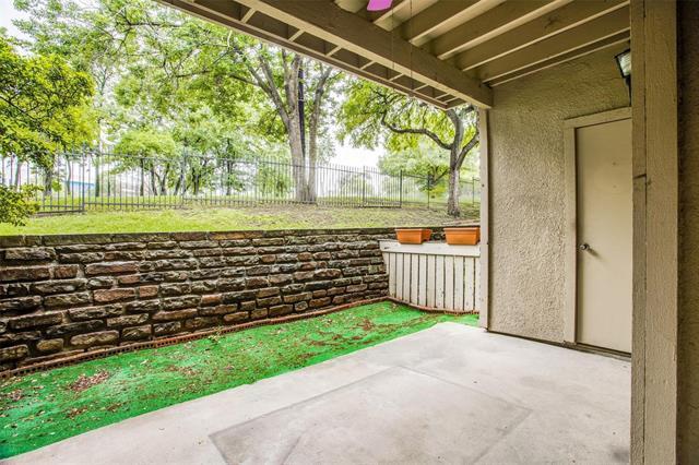 Building Photo - 8601 Park Ln