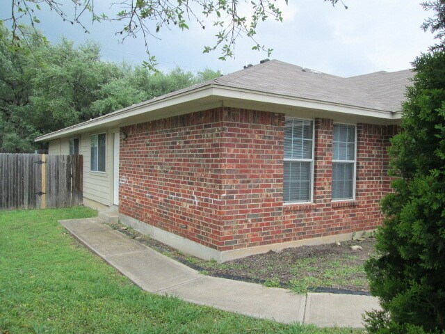 Building Photo - 8713 Talyne Chaise Cir