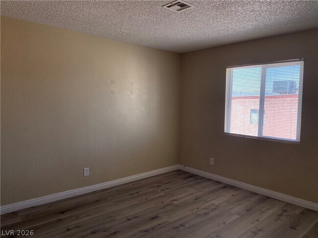 Building Photo - 6966 Issac Ave