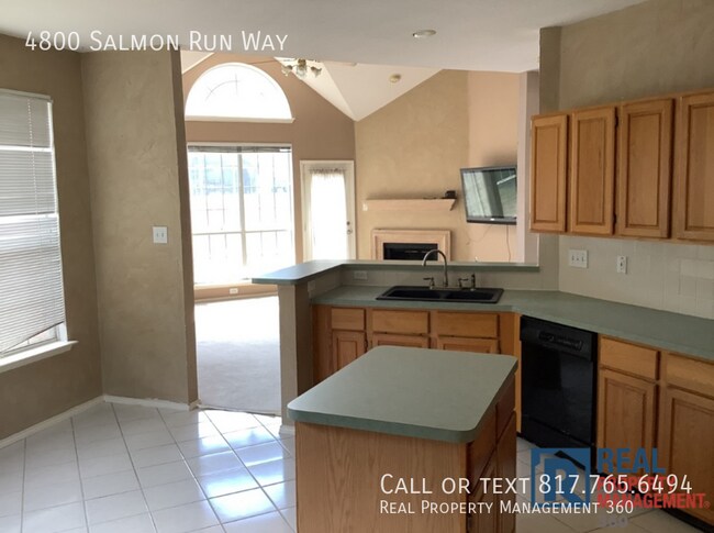 Building Photo - 4800 Salmon Run Way