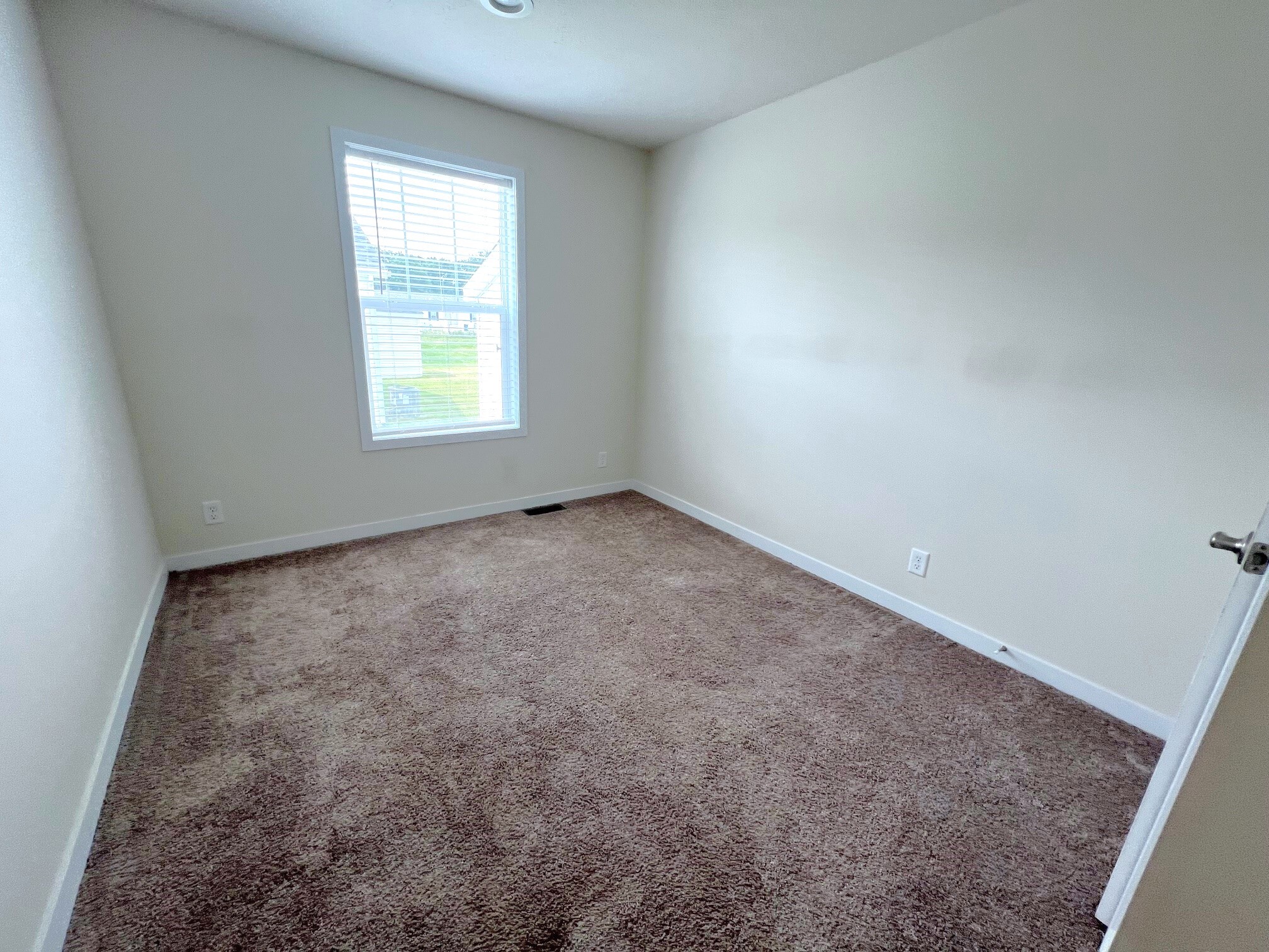 Building Photo - 5355 Coventry Dr