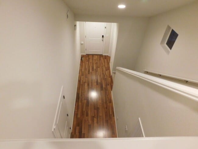 Building Photo - 4Bd/2.5Ba Two Story Home - Available Soon!