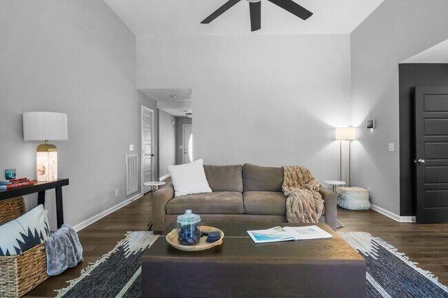 Building Photo - 1286 Magnum Dr