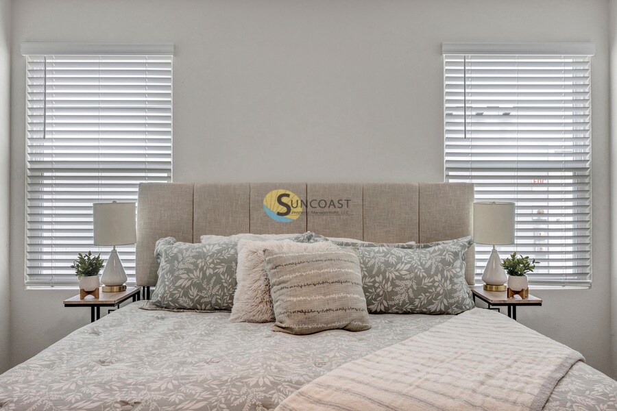 Building Photo - 6473 Sweetbay Ln