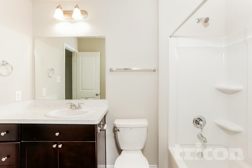 Building Photo - 8518 Amistad Cove