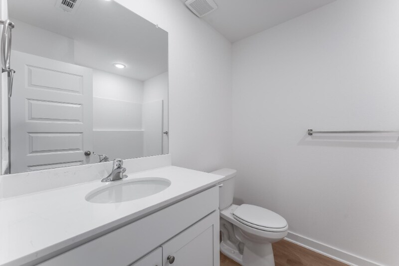 Building Photo - 4651 W Aurora St