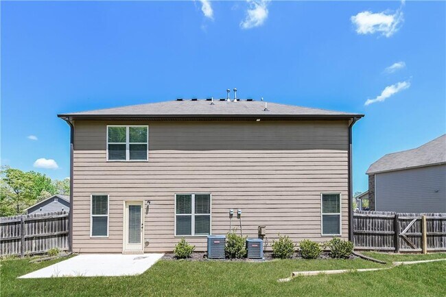 Building Photo - 2901 Canyon Glen Way