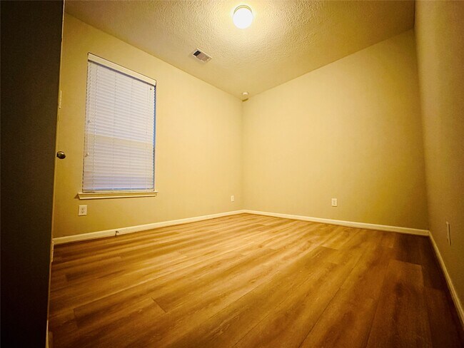 Building Photo - 22514 Williams Oak Ln