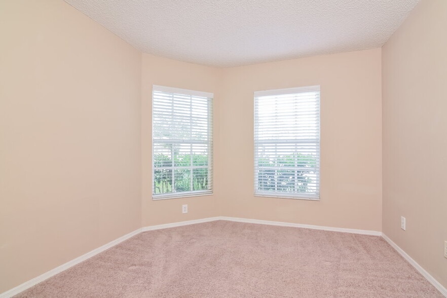 Building Photo - 8713 Morrison Oaks Ct