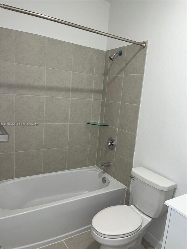 Building Photo - 2679 SE 25th Ter