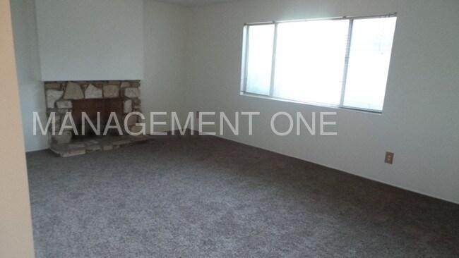 Building Photo - 2182 Garretson Cir