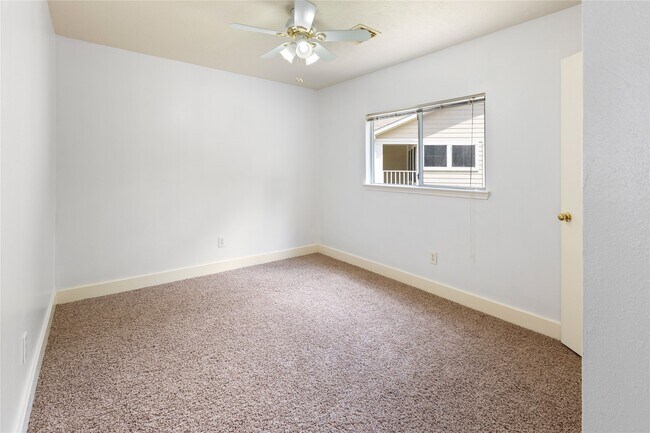 Building Photo - 22014 Soft Pines Ct