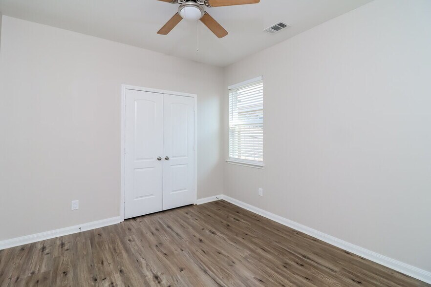 Building Photo - 13117 Tower Ln