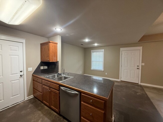 Building Photo - 113 Butterfield Crossing