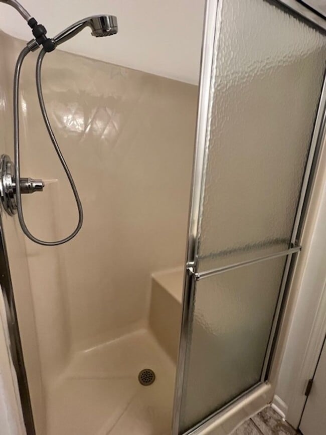 Building Photo - Spacious 2-bedroom, 2-bath condominium offering