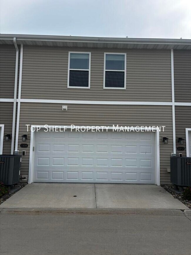 Building Photo - 2308 Hazeltine Pl