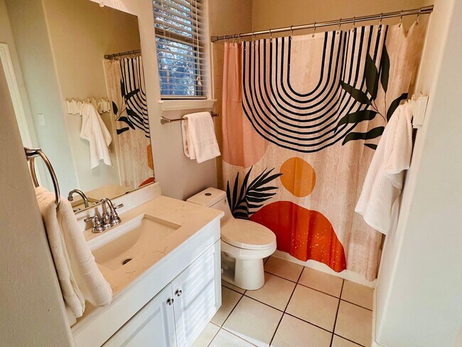 Building Photo - 3300 Forest Creek Dr