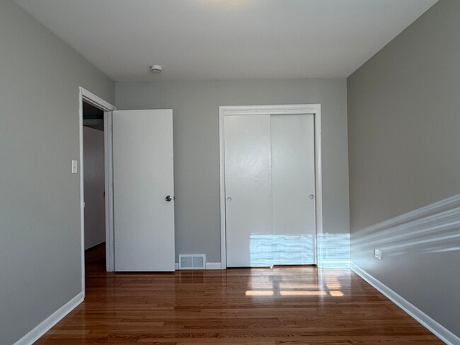 Building Photo - 16856 School St