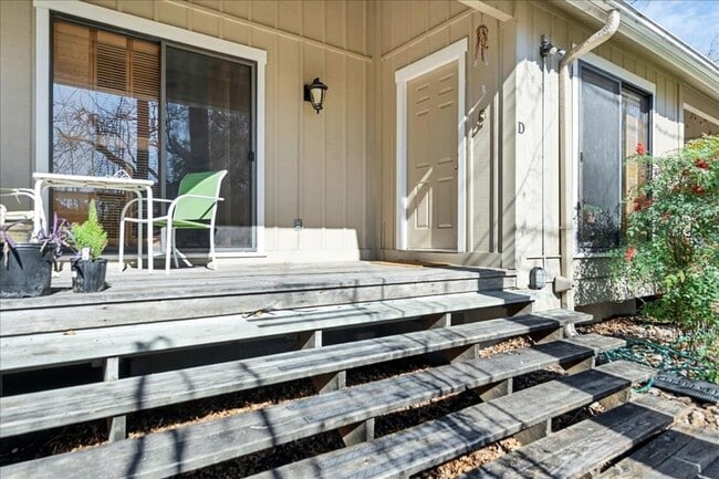 Building Photo - 2904 Pearl St