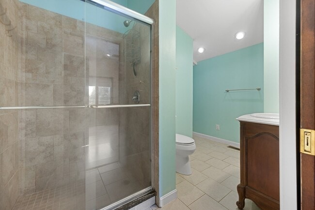 Building Photo - 47 Oriole Dr