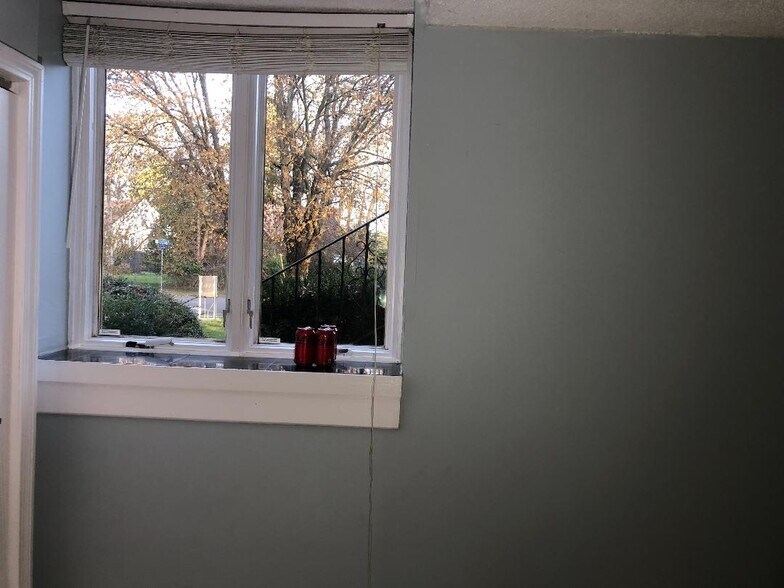 Building Photo - 200 Sunnydale Rd