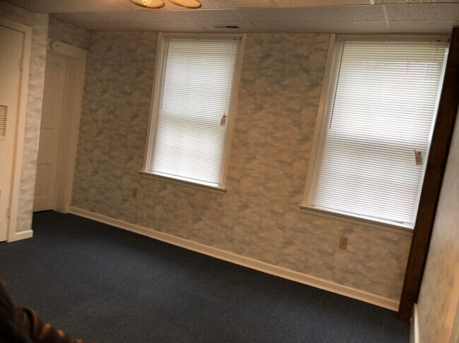 Living Room - 164 S River St