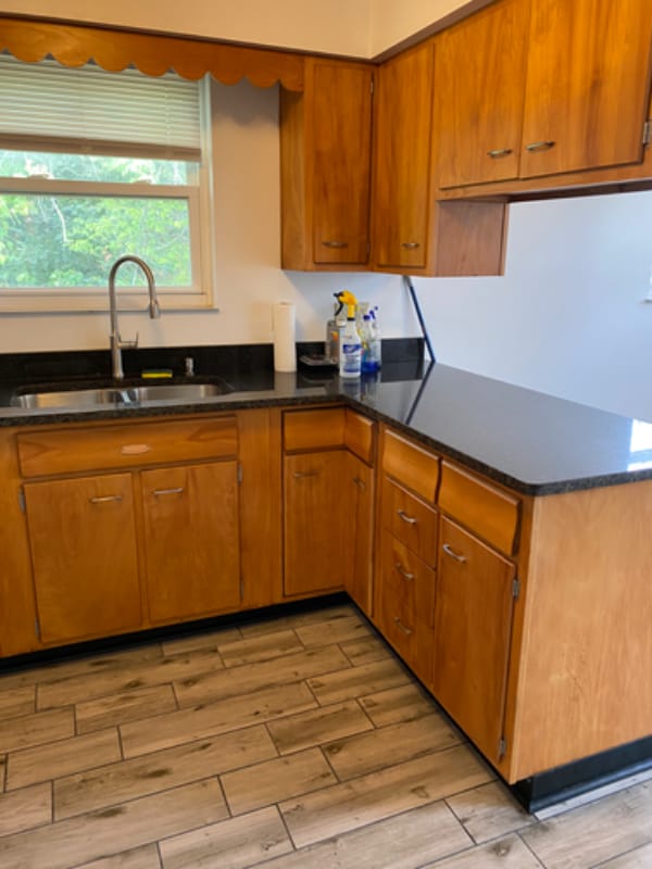 Building Photo - 4947 Charlemar Dr