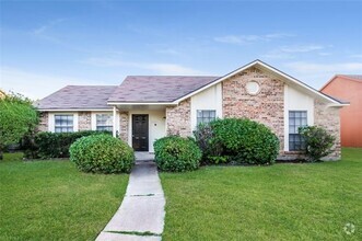 Building Photo - 5809 Treese Cir