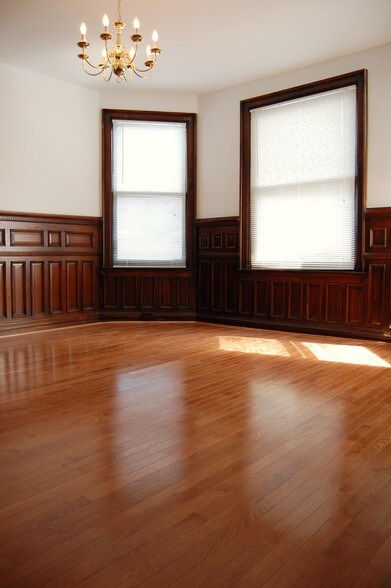 Building Photo - 485 Elmwood Ave