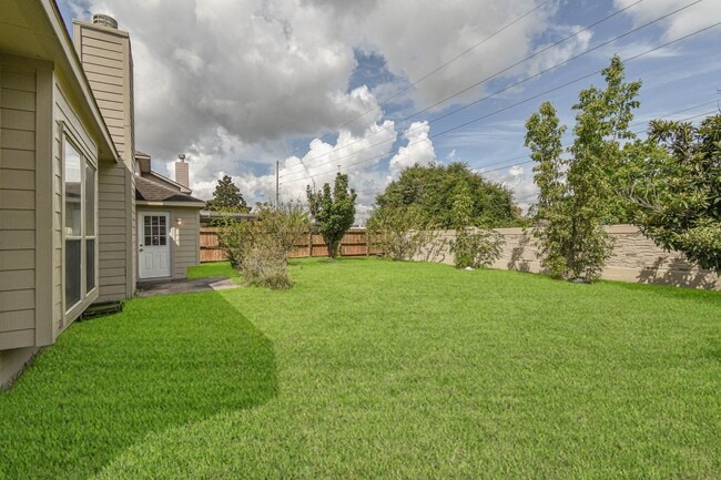 Building Photo - 14214 Silver Glade Ln