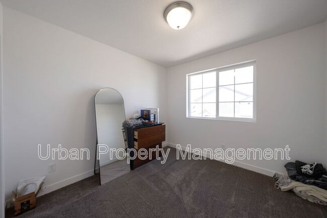 Building Photo - 5659 Coastal Ridge Ln