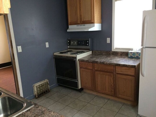 Building Photo - 1134 Williston Ave