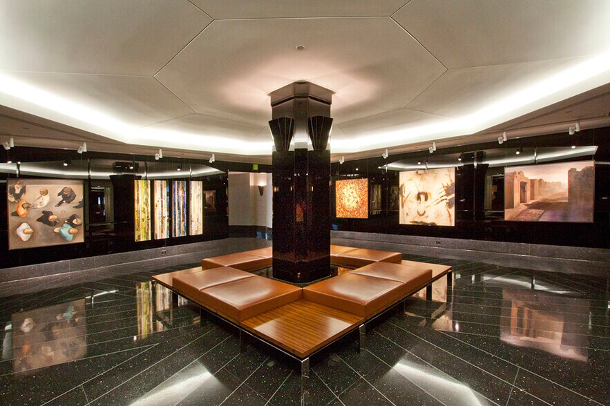 Building Photo - 700 Front St