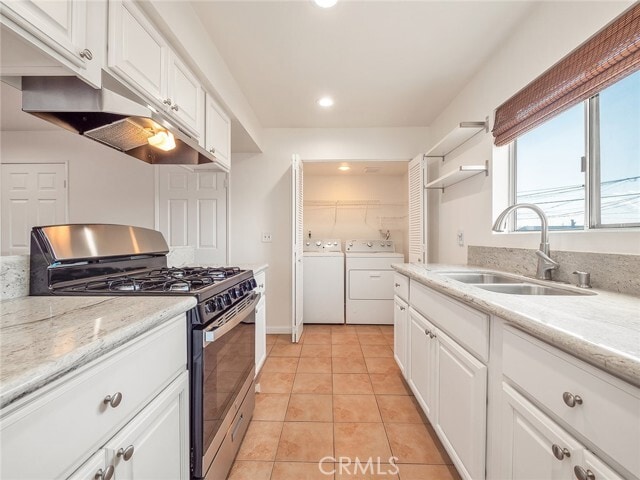 Building Photo - 1025 Coronado Terrace