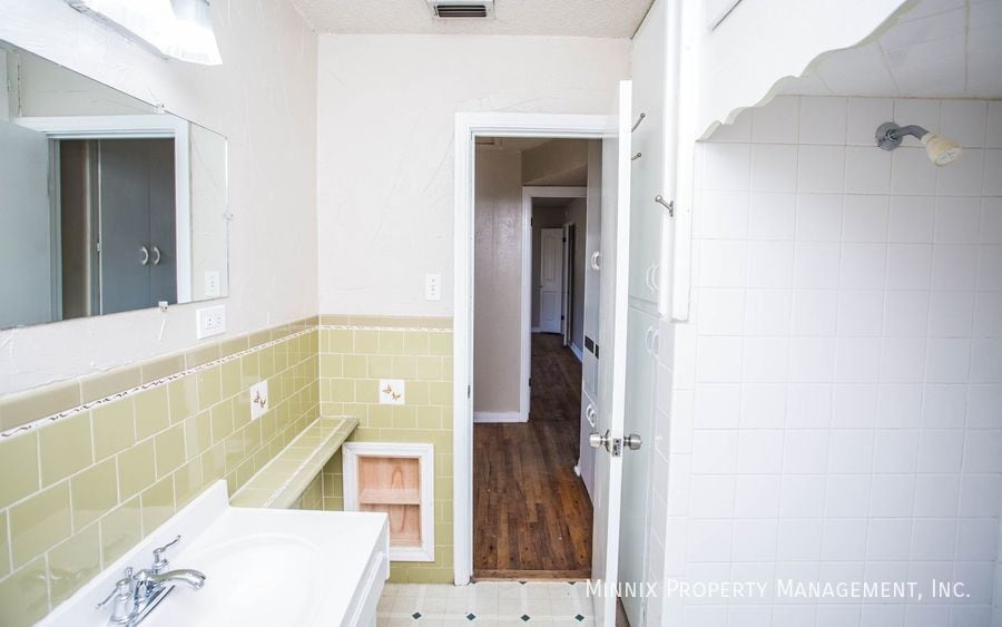 Building Photo - 3406 28th St