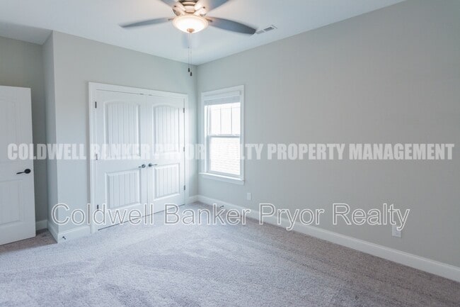 Building Photo - 3578 Red Barn Ln