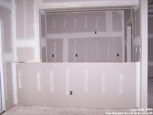 Building Photo - 1270 Hillcrest Dr