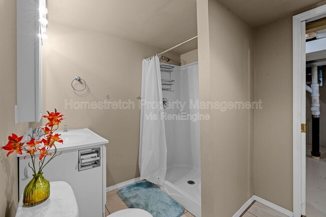 Building Photo - 11860 Shallowbrook Dr