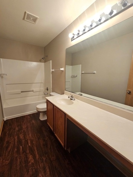 Building Photo - 1530 Glacier Trail