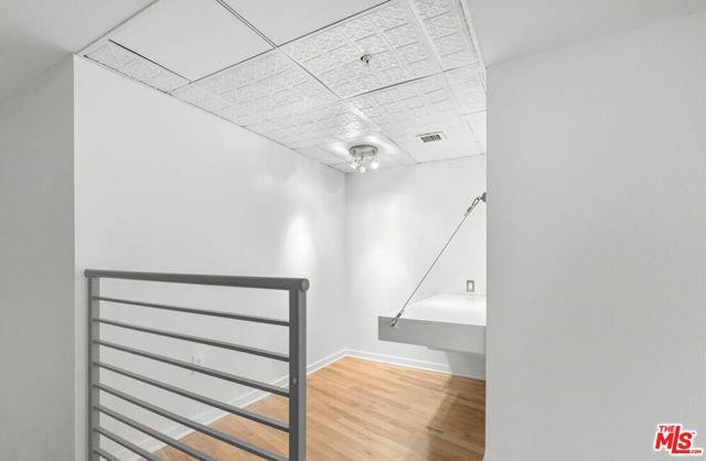 Building Photo - 13700 Marina Pointe Dr