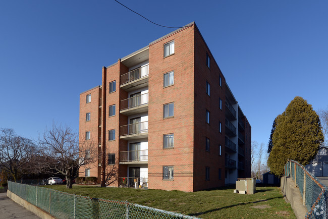 Building Photo - Quincy Place