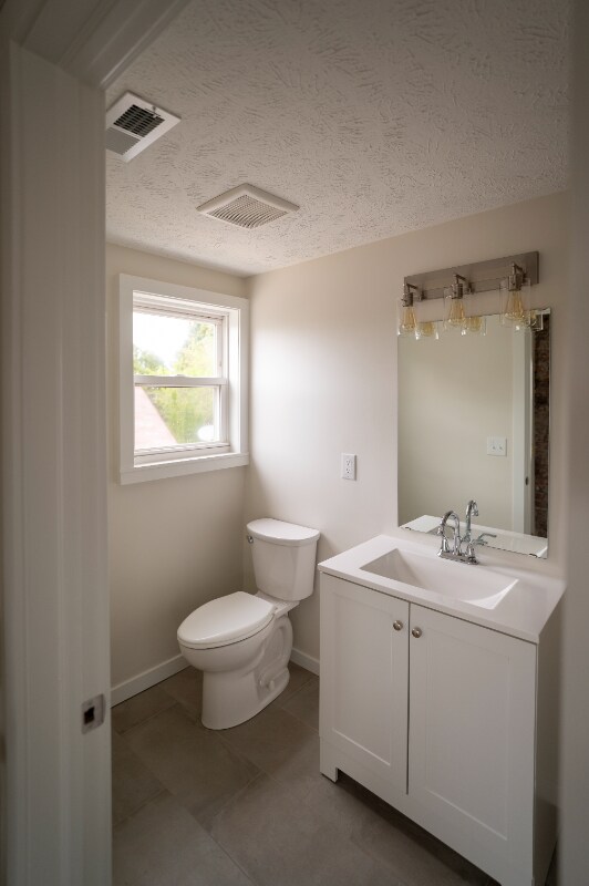 Building Photo - 1277 W 67th St