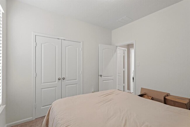 Building Photo - 20868 Langworth Pl