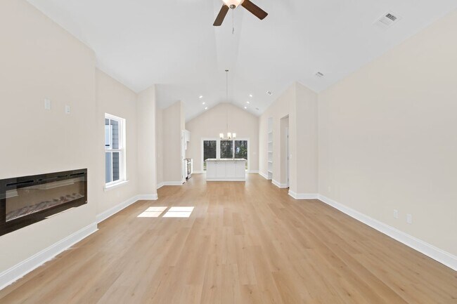 Building Photo - 1138 Hanover Ln