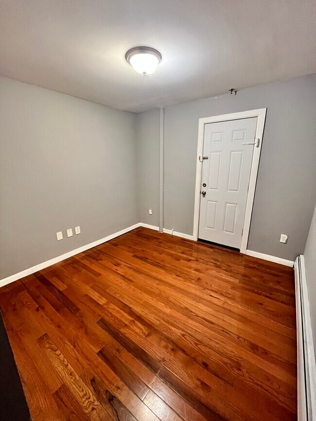 Unit 2 - 113 Ocean Ave