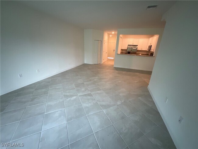 Building Photo - 14116 Gardeners Wy